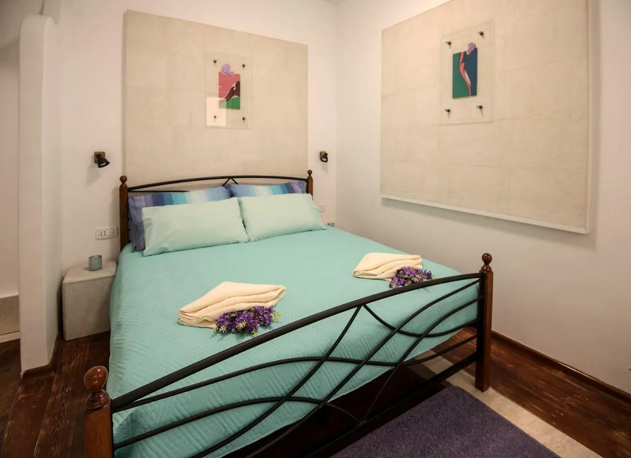 Apartment Ibis Your Cosy Oasis With Private Parking And Patio Split